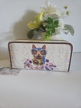 Brentano Fun Cat Graphic Zip Wallet in Cream with Floral Accents